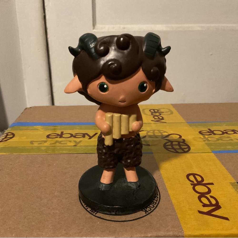 Summit Collection Figurines - Picture 4 of 6